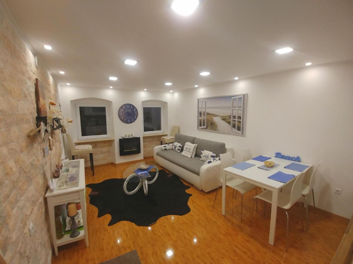 Apartman Speranza โรวีน ภายนอก รูปภาพ